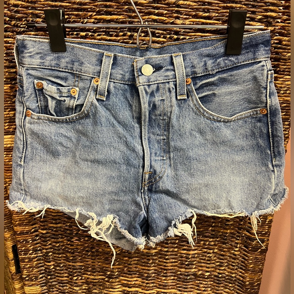 Levi’s 501- Blue Jean Shorts, bottoms frayed, Size:W25, Pre-Owned